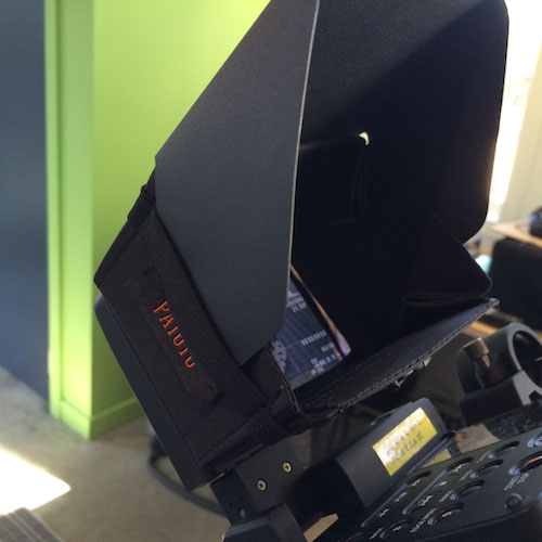 Canon C300 display with the Petrol PA1016 hood.